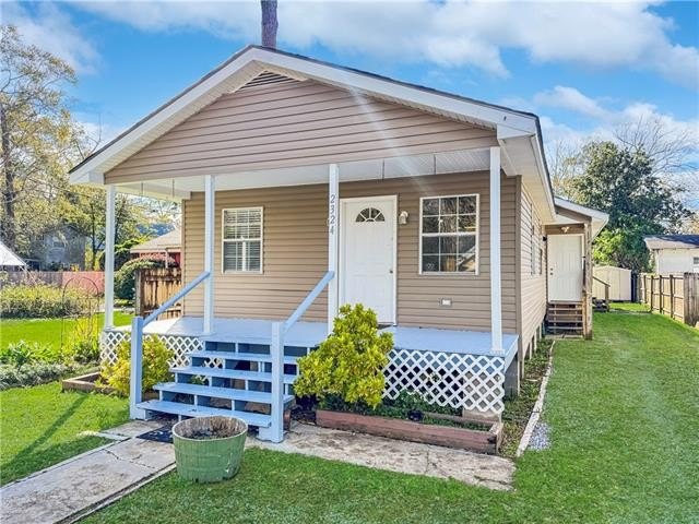 Step into the charm of Old Mandeville with this one-of-a-kind - Beach Home for sale in Mandeville, Louisiana on Beachhouse.com