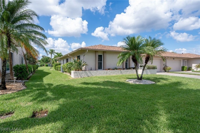 BEAUTIFULLY UPDATED 2/2 TWO car Garage Villa in desirable - Beach Home for sale in Fort Myers, Florida on Beachhouse.com