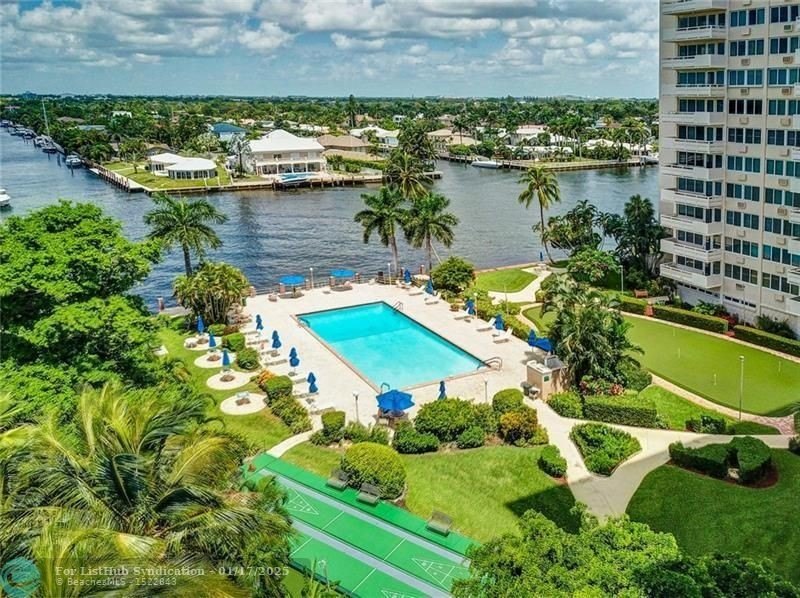 Step into this lovely waterfront unit, offering outstanding - Beach Condo for sale in Fort Lauderdale, Florida on Beachhouse.com