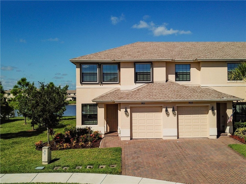 Stunning Lakefront Corner Townhome Built in 2020 by Lennar - Beach Home for sale in Vero Beach, Florida on Beachhouse.com