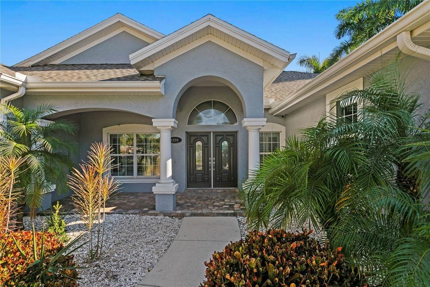 One or more photo(s) has been virtually staged. Priced to - Beach Home for sale in Gulfport, Florida on Beachhouse.com