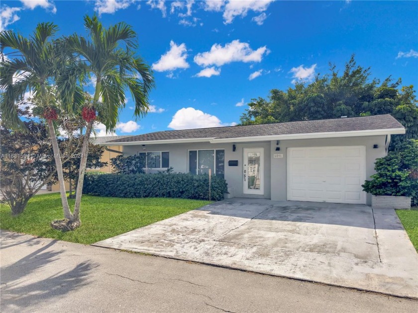 Fully remodeled, spacious family home with amazing sunset lake - Beach Home for sale in Tamarac, Florida on Beachhouse.com