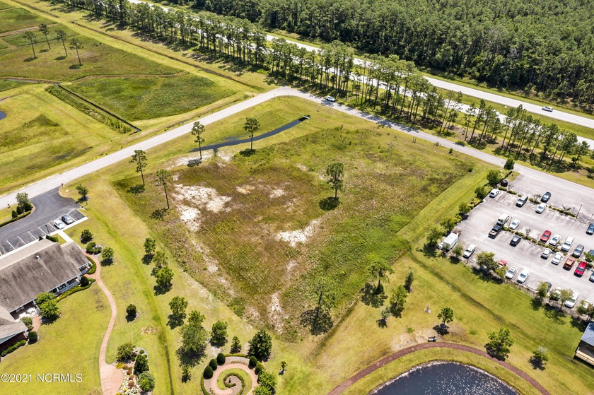 Great building lot for office, retail, warehouse with storefront - Beach Commercial for sale in Newport, North Carolina on Beachhouse.com