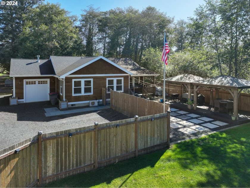 Discover your new sanctuary in the desirable beach community of - Beach Home for sale in Gearhart, Oregon on Beachhouse.com