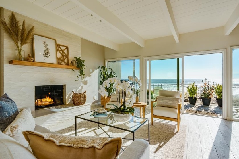 For over 20 years, this beach home has been a cherished summer - Beach Home for sale in Aptos, California on Beachhouse.com