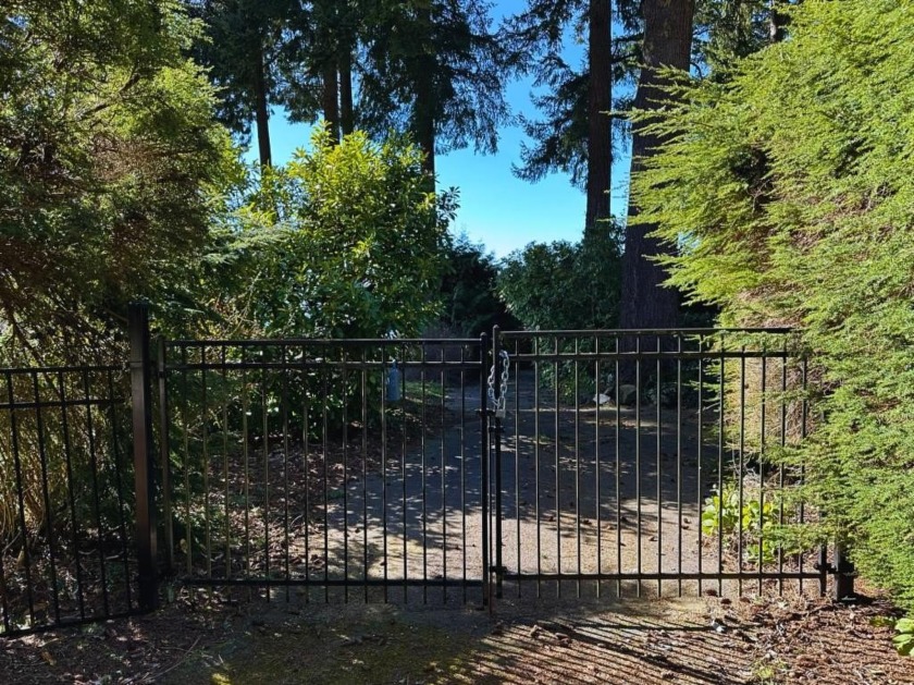 SEATTLE (BROADVIEW) - 0.34 acres: Build your custom dream home - Beach Lot for sale in Seattle, Washington on Beachhouse.com