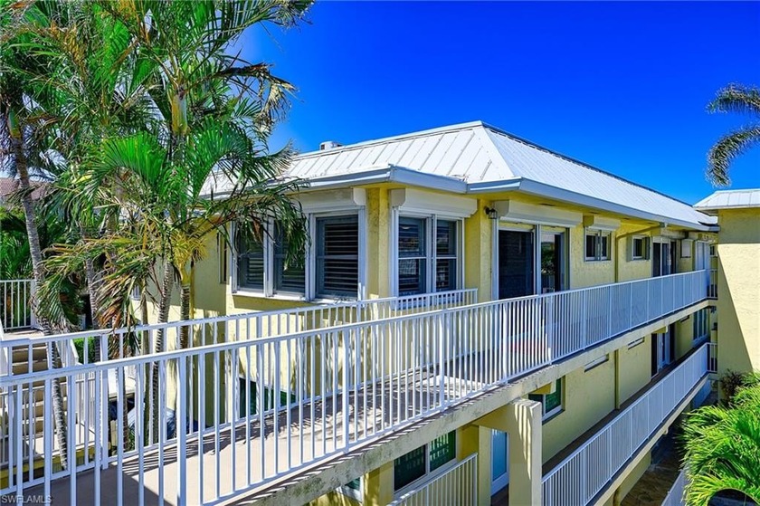COVERED BOAT SLIP w/ LIFT INCLUDED ($200,000)! Beautiful 2 - Beach Condo for sale in Naples, Florida on Beachhouse.com