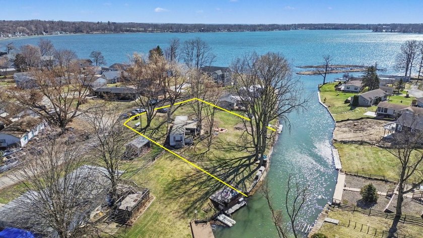 Great potential building site including two lots along the North - Beach Lot for sale in Eau Claire, Michigan on Beachhouse.com