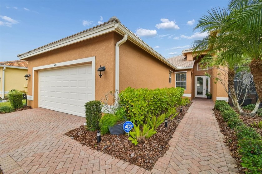 Welcome to this stunning Augusta model home, perfectly - Beach Home for sale in Wimauma, Florida on Beachhouse.com