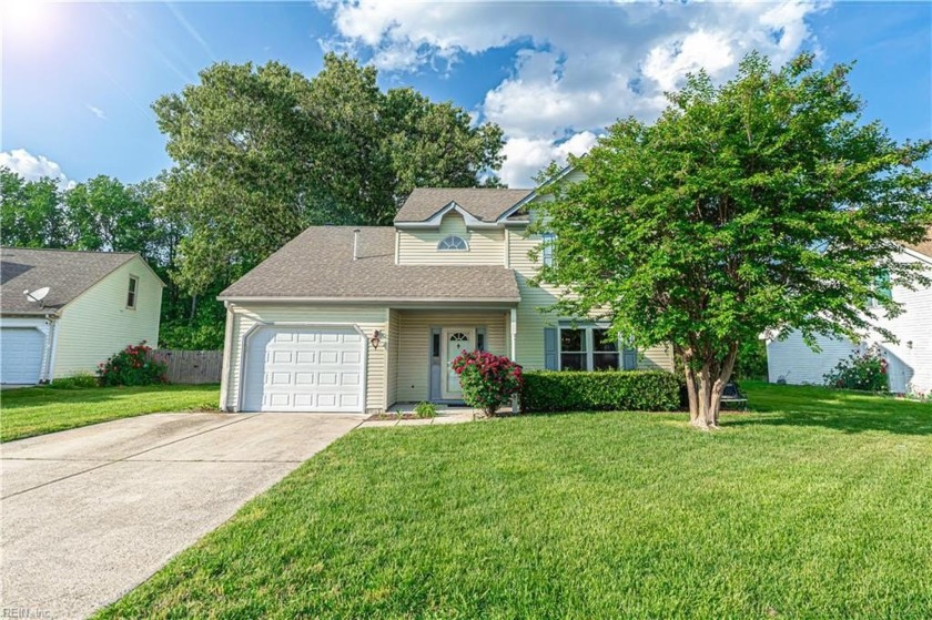 GREAT 2 story home in Lynnhaven Woods where properties sell - Beach Home for sale in Virginia Beach, Virginia on Beachhouse.com