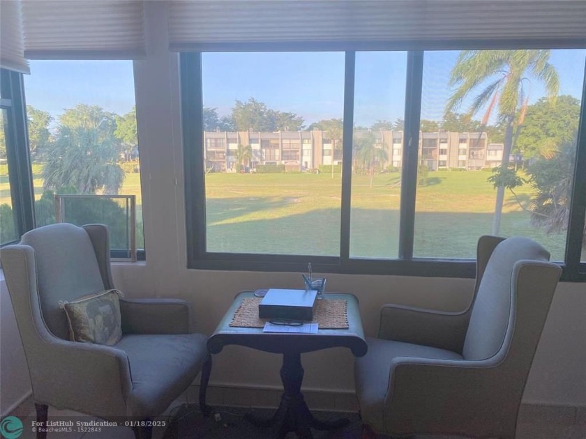 This large yet quaint 2-bedroom, 2-bathroom condo offers - Beach Condo for sale in Lake Worth, Florida on Beachhouse.com