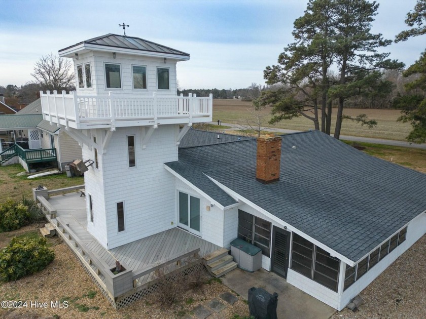 Discover a truly unique and one-of-a-kind sound front retreat! - Beach Home for sale in Moyock, North Carolina on Beachhouse.com