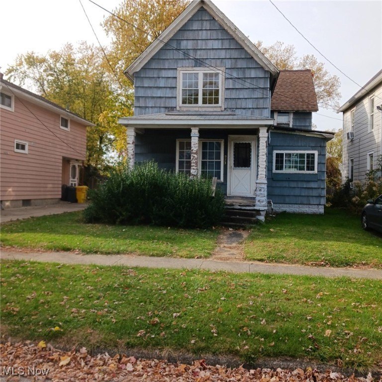 Large home just one block from the Lake Erie currently being - Beach Home for sale in Conneaut, Ohio on Beachhouse.com