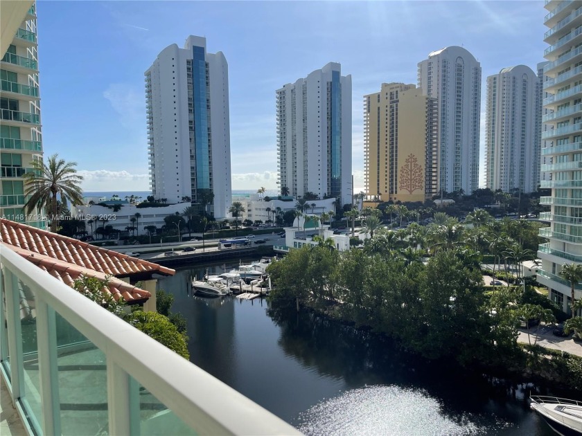 Georgeous views 3 BED AND 2 BATH UNIT just steps away from the - Beach Condo for sale in Sunny Isles Beach, Florida on Beachhouse.com