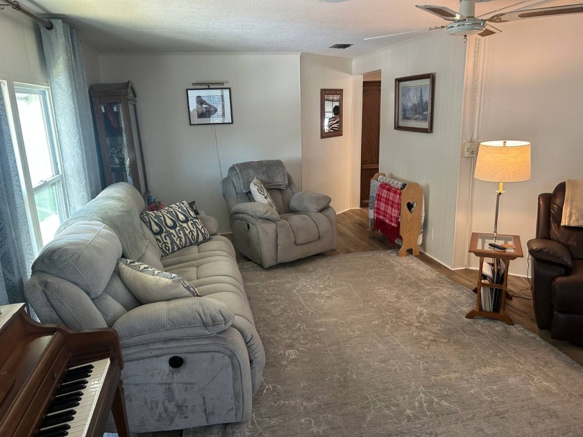 Amber Glades Mobile Home Park 55-plus Gated community! Safety - Beach Home for sale in Safety Harbor, Florida on Beachhouse.com