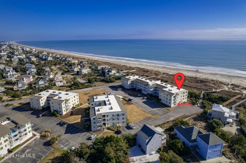 This stunning 3 bedroom, 2 1/2 bath condo is located in an - Beach Condo for sale in Emerald Isle, North Carolina on Beachhouse.com