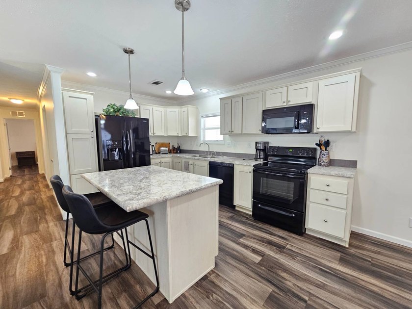 Dont miss this opportunity on a beautiful  3 bedroom 2 bath home - Beach Home for sale in Tarpon Springs, Florida on Beachhouse.com