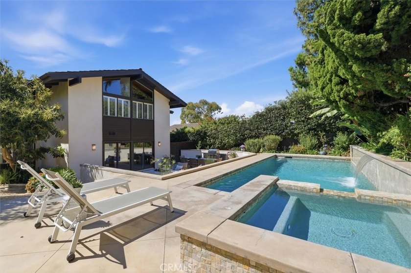 Stunning Mid-Century Modern home in coveted Lower Lunada Bay - Beach Home for sale in Palos Verdes Estates, California on Beachhouse.com