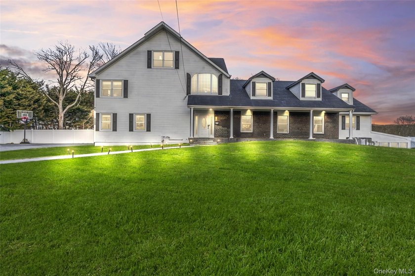 Welcome to this bright, fully renovated contemporary home - Beach Home for sale in East Patchogue, New York on Beachhouse.com