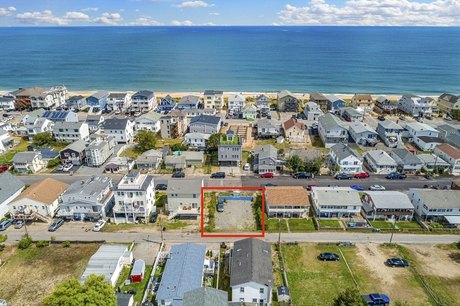 Investors - Developers - Builders - Aspiring Vacation home - Beach Lot for sale in Salisbury, Massachusetts on Beachhouse.com