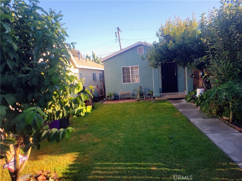 ** Charming 2-bedroom 1-bathroom house nestled in the north Long - Beach Home for sale in Long Beach, California on Beachhouse.com