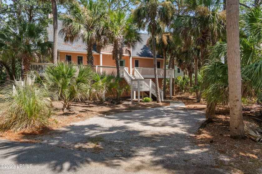 ALL NEW FLOORING installed in APRIL 2024. Welcome to the Fripp - Beach Home for sale in Fripp Island, South Carolina on Beachhouse.com