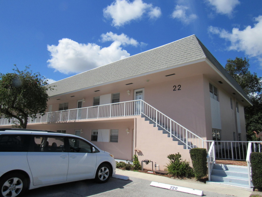 This well kept condo in an Active 55+ Community has a brand new - Beach Condo for sale in Tequesta, Florida on Beachhouse.com