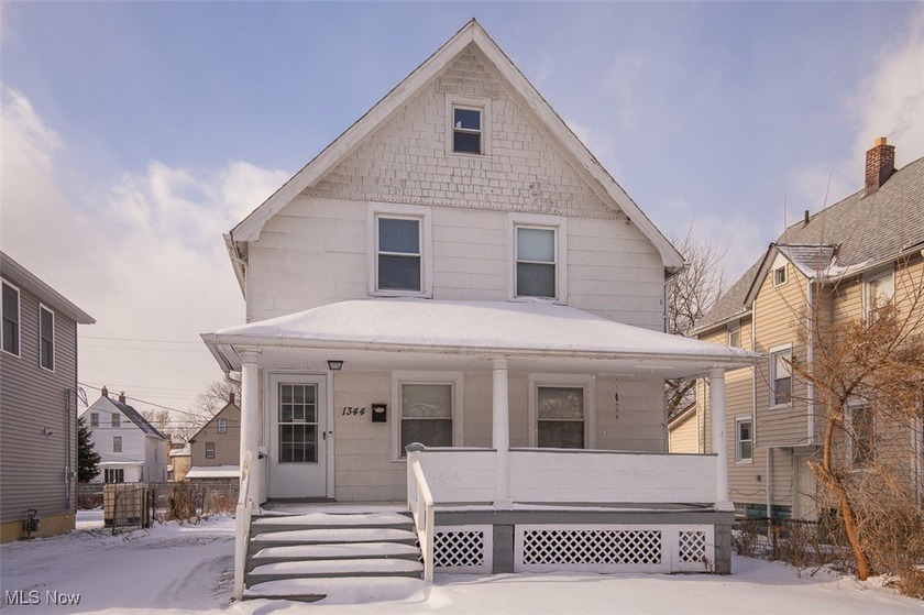 Welcome home to this fully updated, truly turnkey 4-bedroom - Beach Home for sale in Cleveland, Ohio on Beachhouse.com