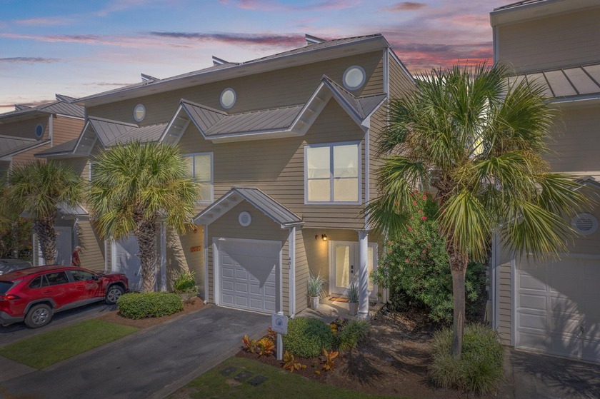 Over 100K in gross revenue in 2023 and 2024, on pace for more in - Beach Townhome/Townhouse for sale in Destin, Florida on Beachhouse.com