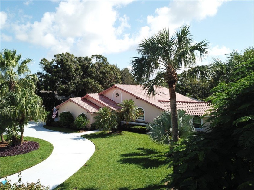 Location, location! A golfers dream! One of the best lots in - Beach Home for sale in Vero Beach, Florida on Beachhouse.com