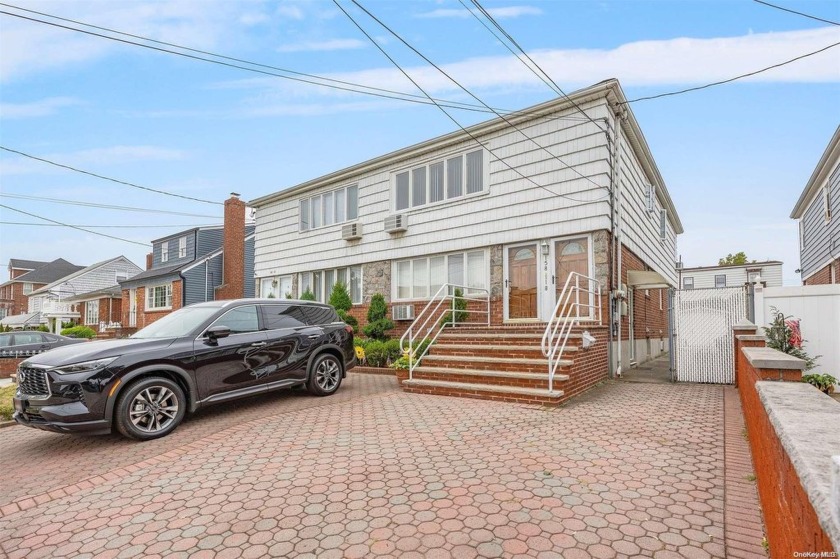 Two Family Home With Backyard And Parking!  This wonderfully - Beach Townhome/Townhouse for sale in New York, New York on Beachhouse.com