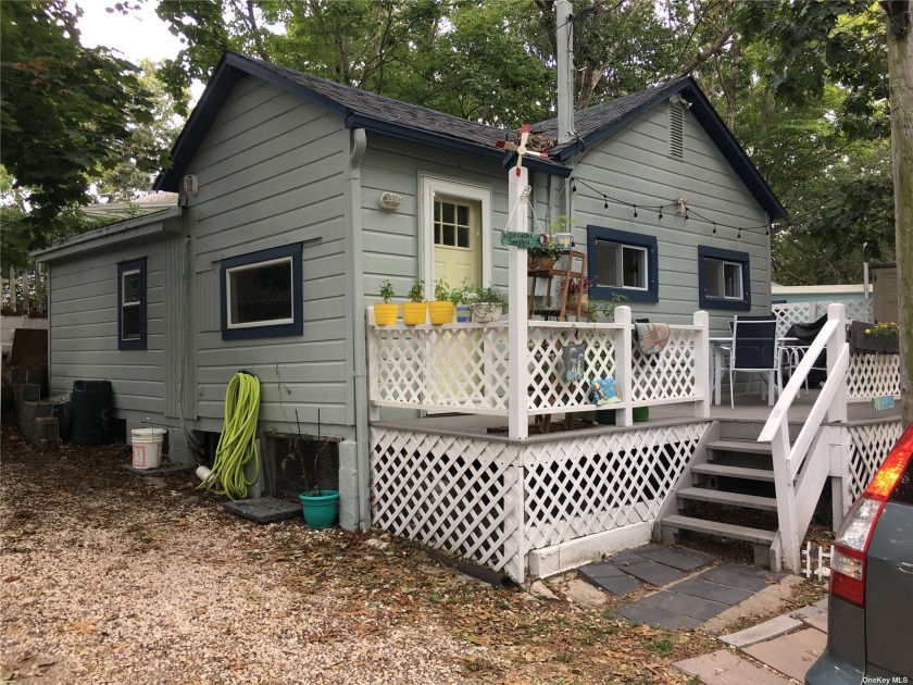Fully renovated and charming bungalow cottage in Woodcliff Park - Beach Home for sale in Baiting Hollow, New York on Beachhouse.com
