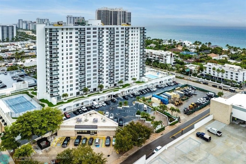 Great opportunity! Fabulous commercial condo located in a - Beach Commercial for sale in Fort Lauderdale, Florida on Beachhouse.com