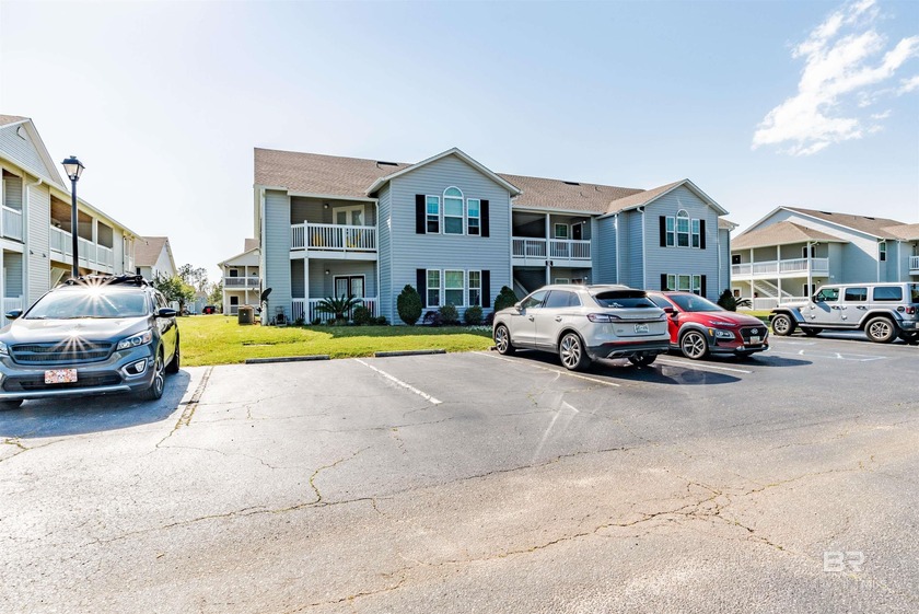 Pristine and updated ground floor unit at Colony Club! This 2 - Beach Condo for sale in Gulf Shores, Alabama on Beachhouse.com
