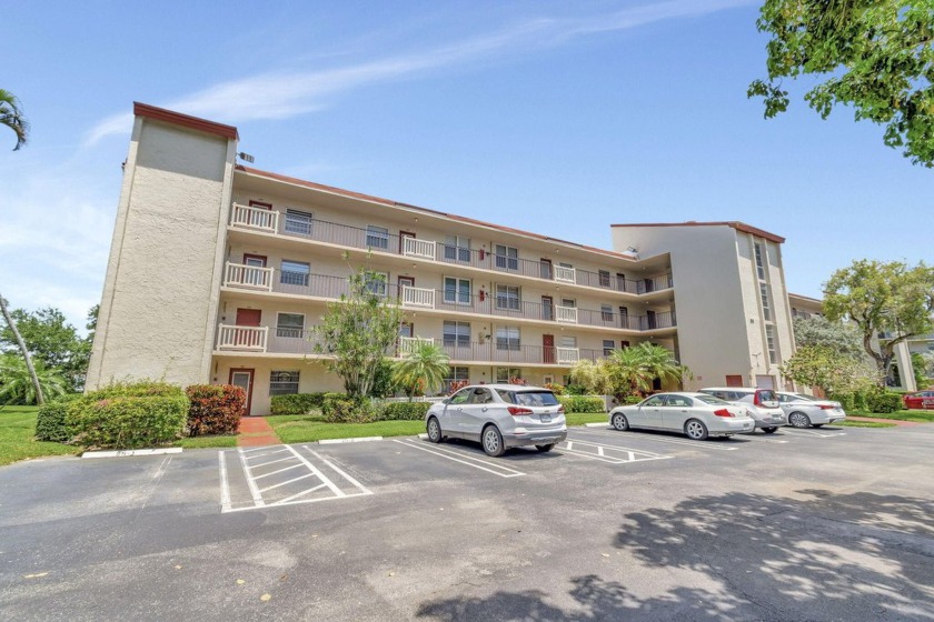 Exceptional Opportunity to Own a Top-Floor 1 Bed, 2 Bath Condo - Beach Condo for sale in Delray Beach, Florida on Beachhouse.com