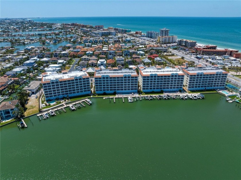 REDINGTON SHORES YACHT  TENNIS CLUB -- FULLY FURNISHED COASTAL - Beach Condo for sale in Redington Shores, Florida on Beachhouse.com