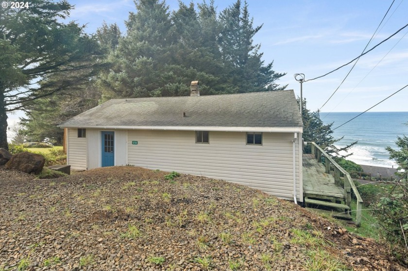 Escape the hustle and bustle and unwind in this serene 2-bedroom - Beach Home for sale in Cloverdale, Oregon on Beachhouse.com