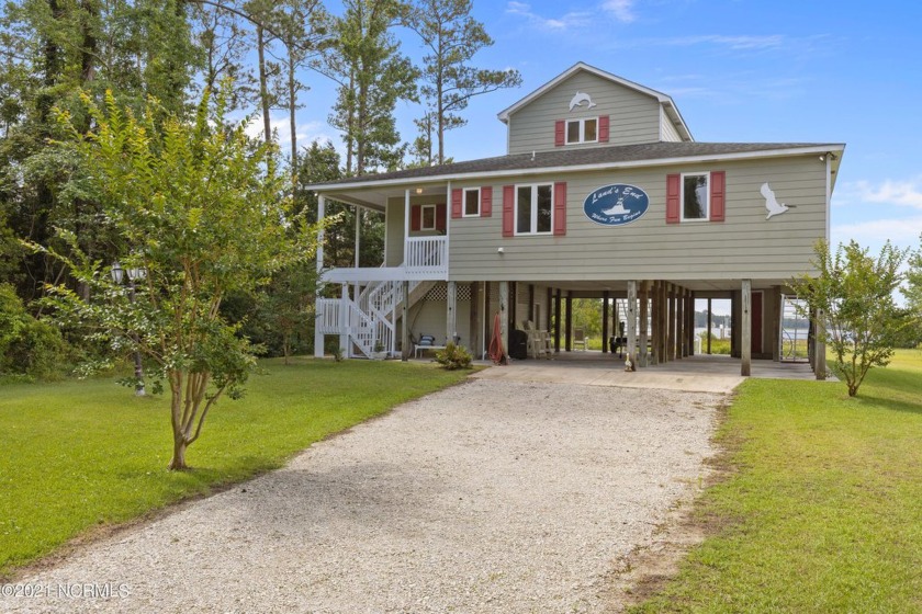 Waterfront  living at its best here at Wackena way! 
Enjoy all - Beach Home for sale in Beaufort, North Carolina on Beachhouse.com