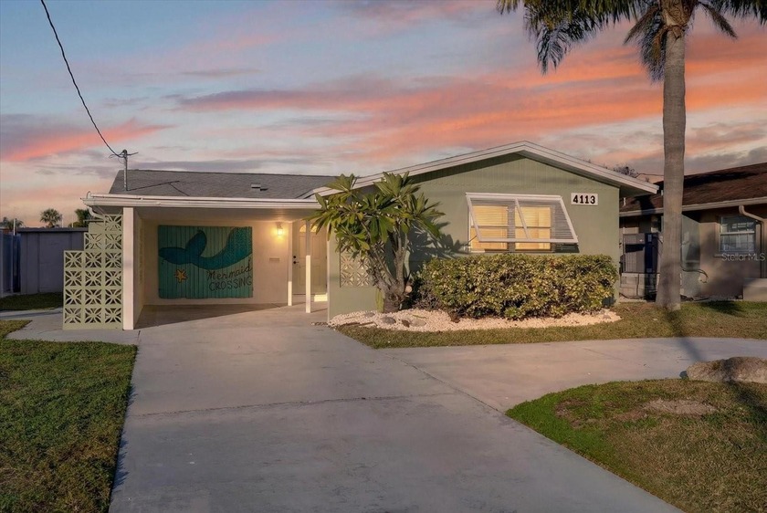Remodeled Waterfront Pool Home in Gulf Harbors

Experience the - Beach Home for sale in New Port Richey, Florida on Beachhouse.com