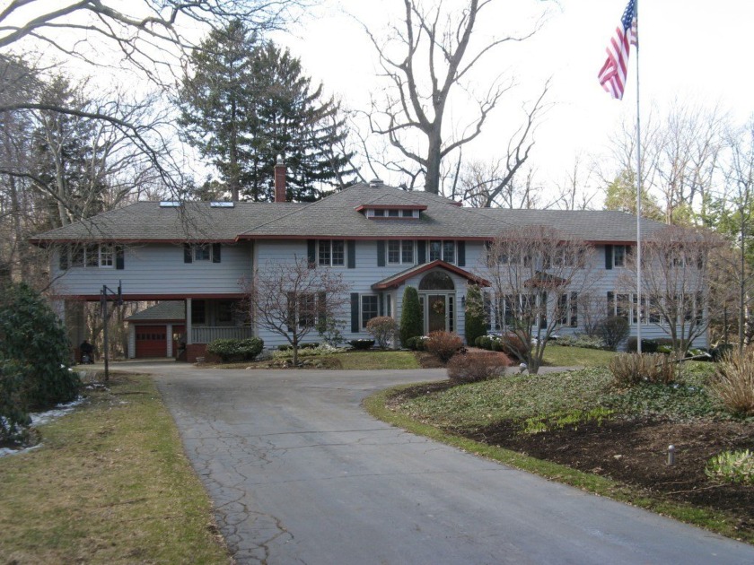 Wonderful estate home situated on 4.53 aces, Fairview lake-front - Beach Home for sale in Fairview, Pennsylvania on Beachhouse.com