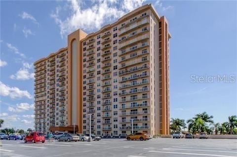 Magnificent water views of Boca Ciega Bay and the Gulf!

 - Beach Condo for sale in St. Petersburg, Florida on Beachhouse.com