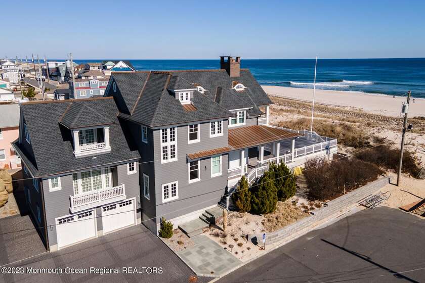SUNSET MANOR - TOMS RIVER TWP. Spectacular oceanfront home - Beach Home for sale in Lavallette, New Jersey on Beachhouse.com