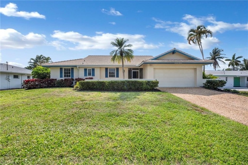 Boaters paradise with western exposure in prestigious Royal - Beach Home for sale in Naples, Florida on Beachhouse.com