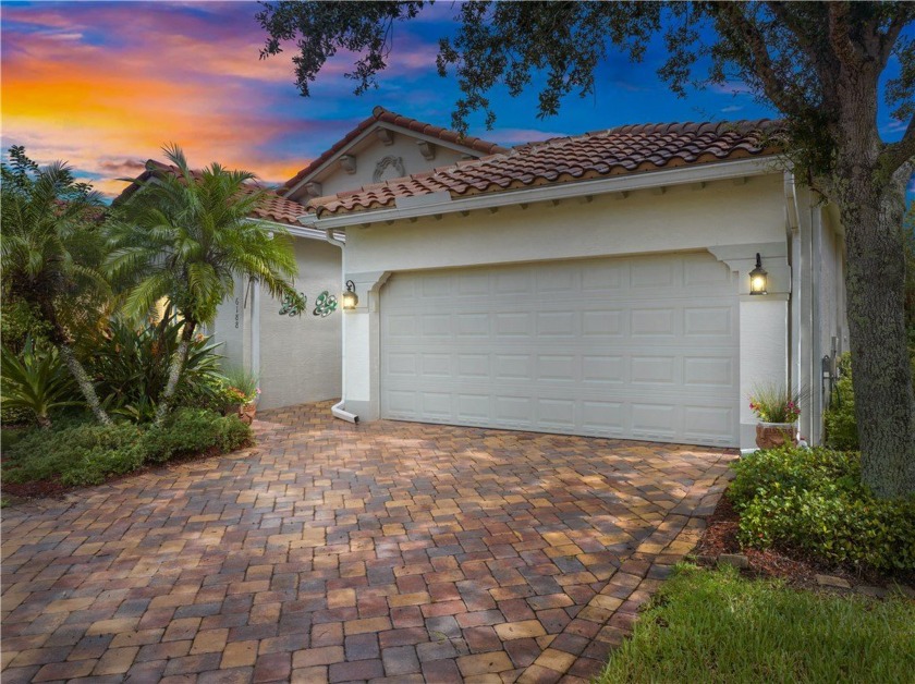 Desirable Woodfield community! This Grand Cayman model features - Beach Home for sale in Vero Beach, Florida on Beachhouse.com