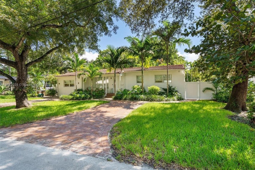 Palm Beach style Meets East Miami Shores! Experience refined - Beach Home for sale in Miami Shores, Florida on Beachhouse.com