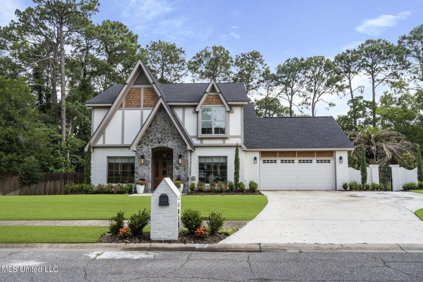 Welcome to this stunning, completely remodeled home in the - Beach Home for sale in Ocean Springs, Mississippi on Beachhouse.com