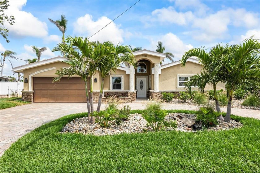 This is a must-see home--fully remodeled with impeccable taste - Beach Home for sale in St. Petersburg, Florida on Beachhouse.com