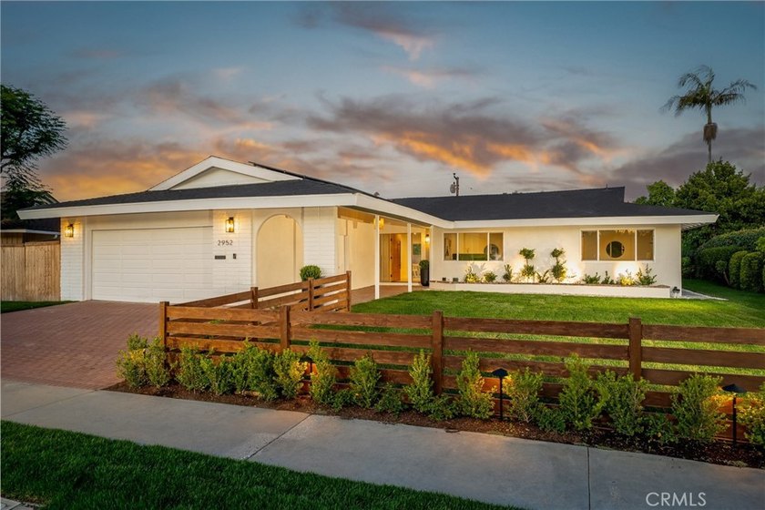 2952 Java Road has been completely remodeled and thoughtfully - Beach Home for sale in Costa Mesa, California on Beachhouse.com