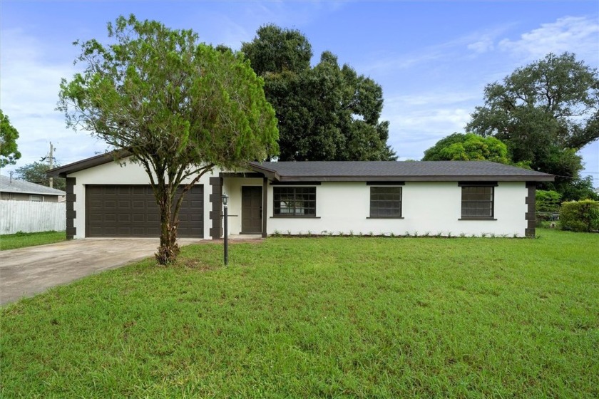 FHA welcome! Rare 4/3 CBS Vero home remodeled in 2024! 2024 Roof - Beach Home for sale in Vero Beach, Florida on Beachhouse.com