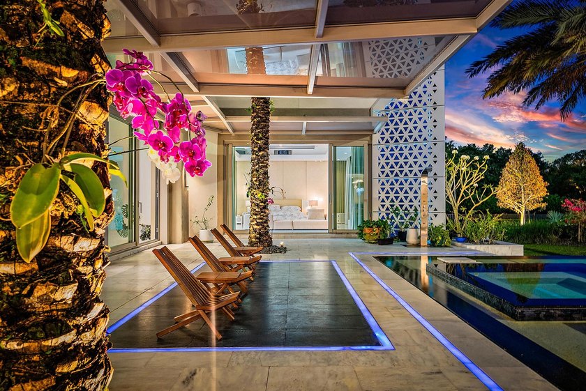 Welcome to this one-of-a-kind modern sanctuary in the heart of - Beach Home for sale in Palm Beach Gardens, Florida on Beachhouse.com